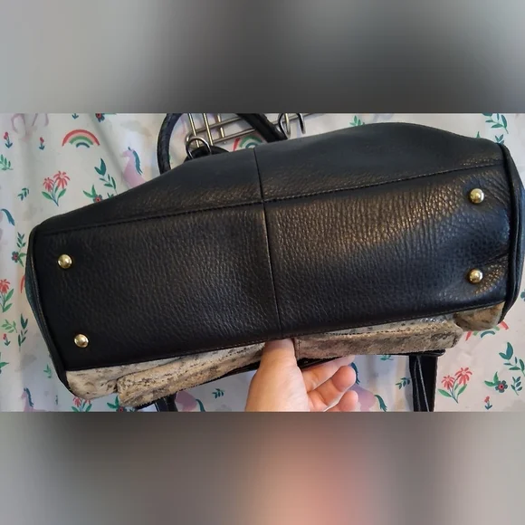 NWOT Aimee Kestenberg Metallic Snake Casual Boho Purse w/ Wristlet & Dust Bag - Picture 4 of 16